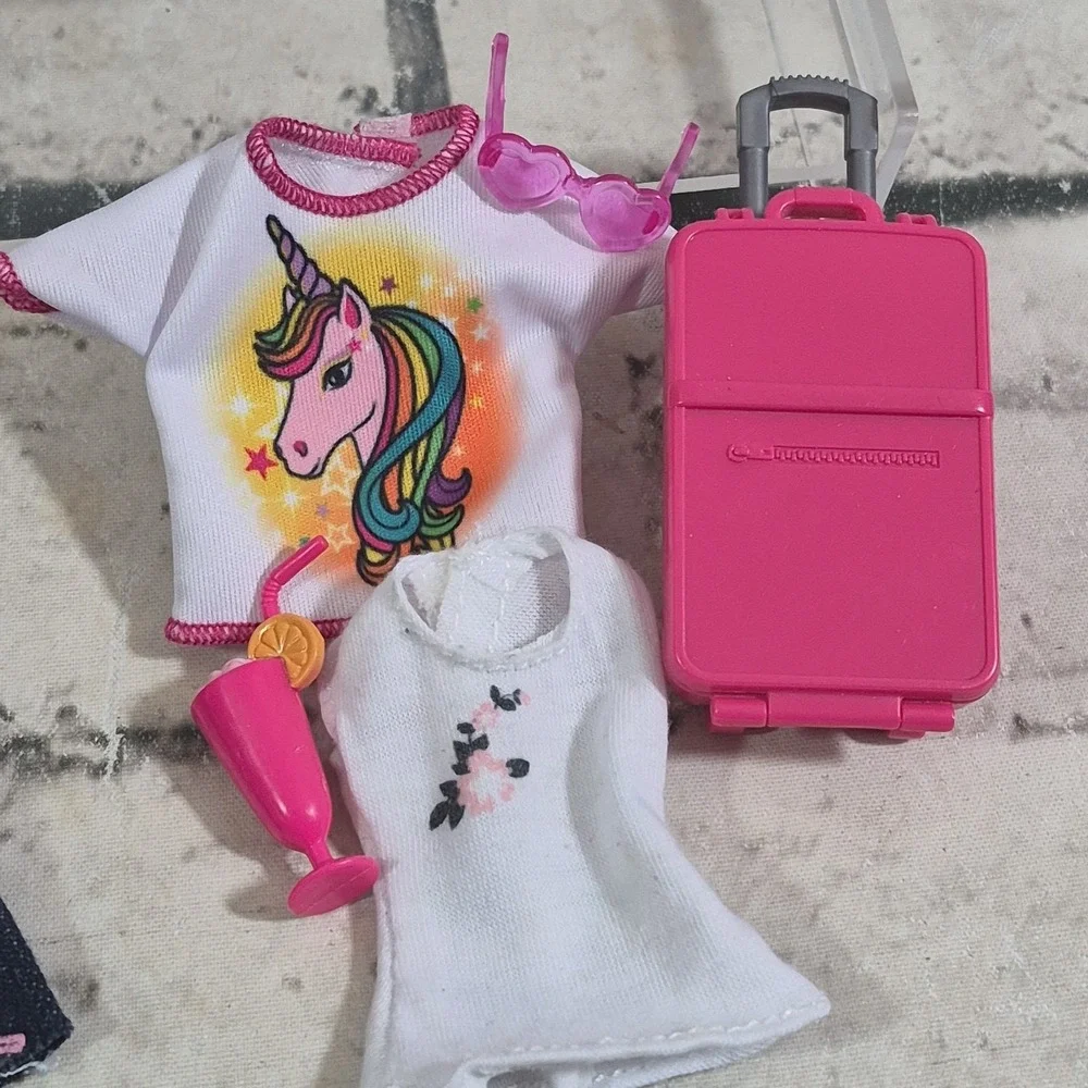 Barbie Doll Clothes Lot Summer Vacation Shorts Tops Luggage Cats Bags Sunglasses